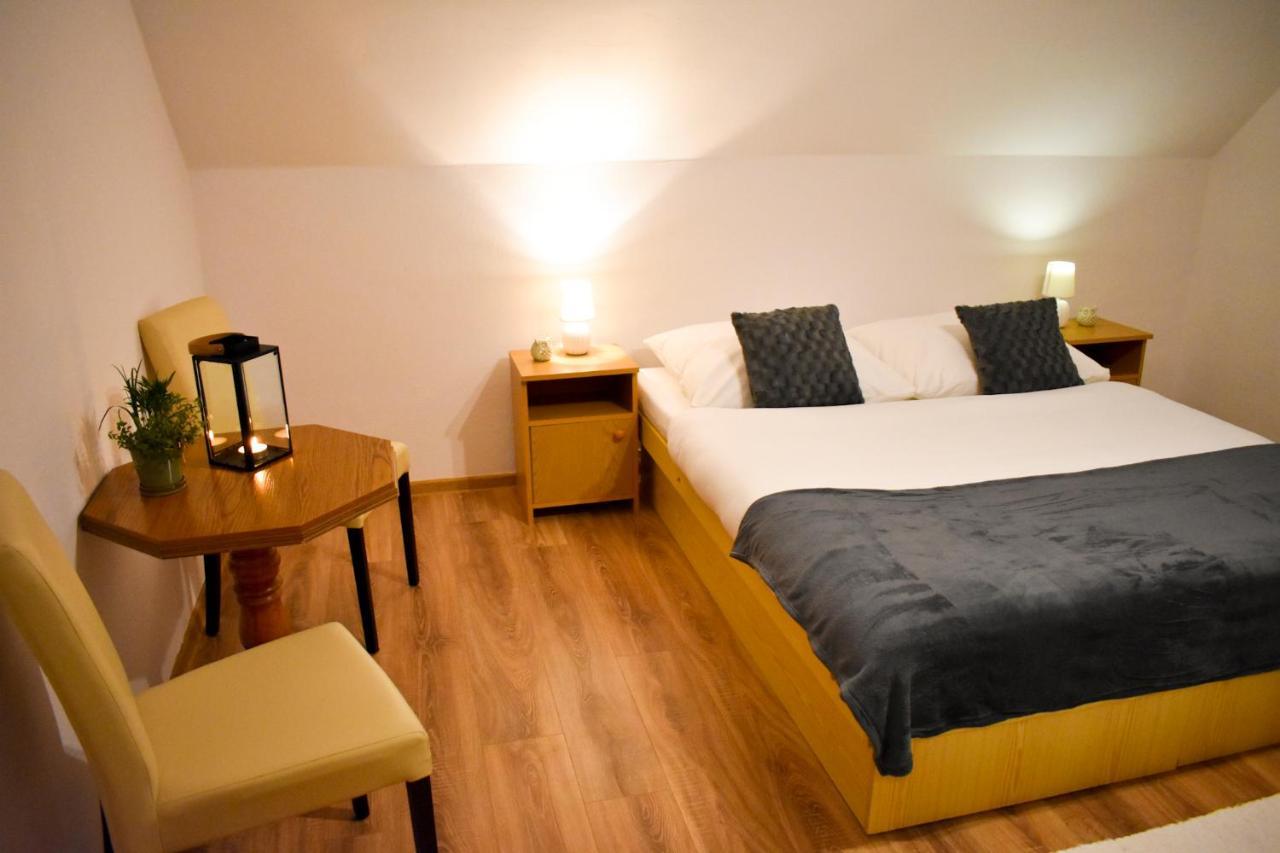 Privat Harencar Apartment สตารา เลชนา ภายนอก รูปภาพ